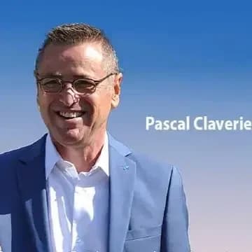 Portrait de Pascal Claverie.